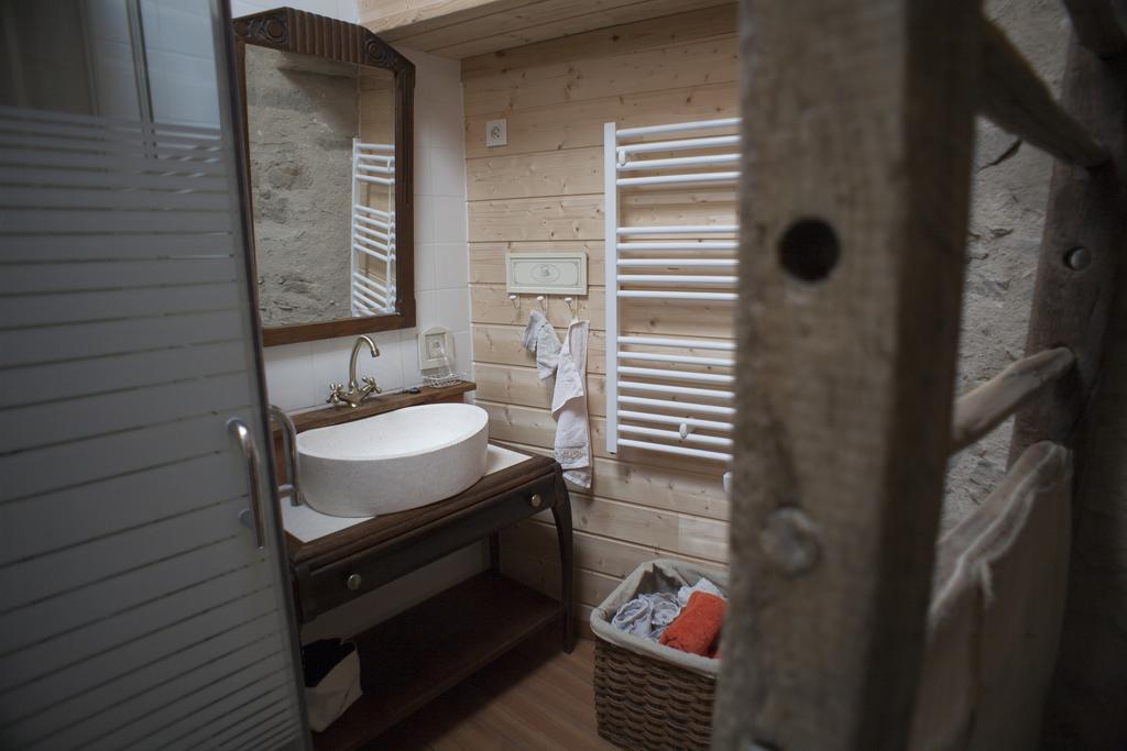 Logis De Riparfonds Bed & Breakfast Bressuire Exterior photo